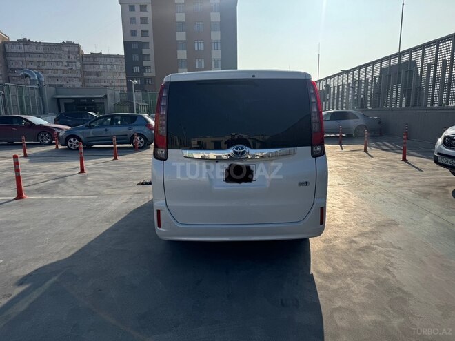 Toyota Noah 2016, 65,000 km - 1.8 l - Bakı