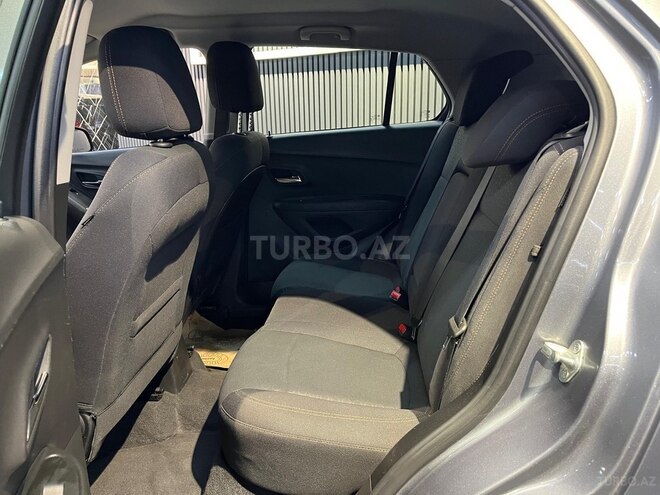 Chevrolet Trax-6