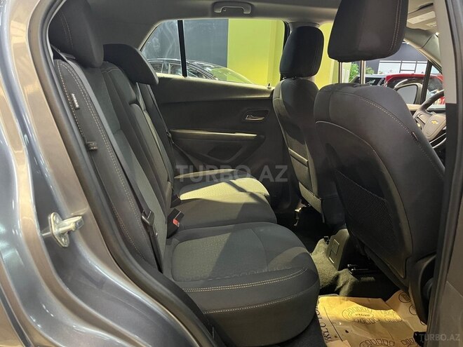 Chevrolet Trax-8