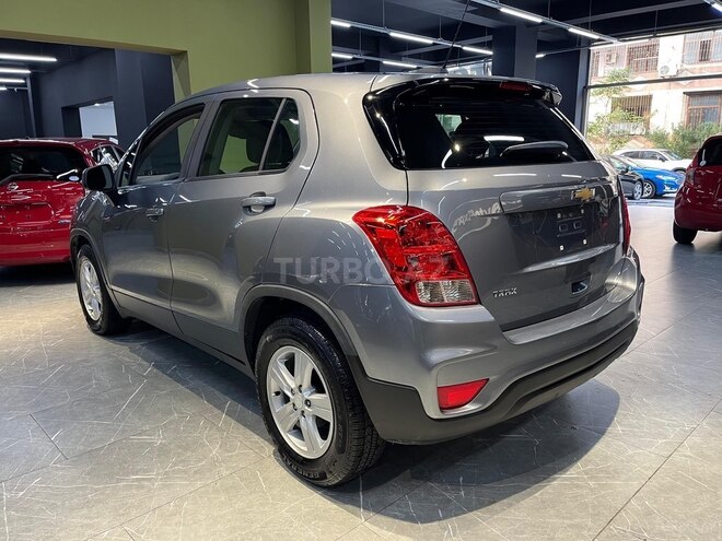 Chevrolet Trax-10