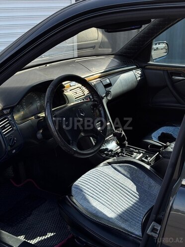 Mercedes E 320 2000, 341,664 km - 3.2 l - Gəncə