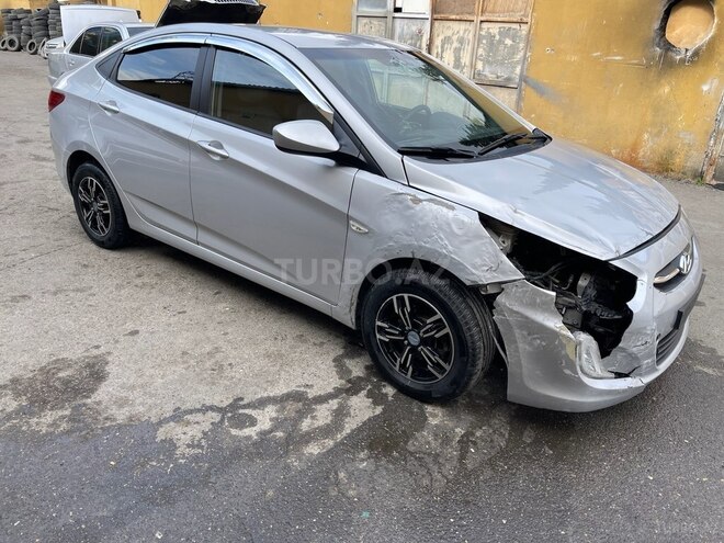 Hyundai Accent 2014, 241,275 km - 1.6 l - Bakı