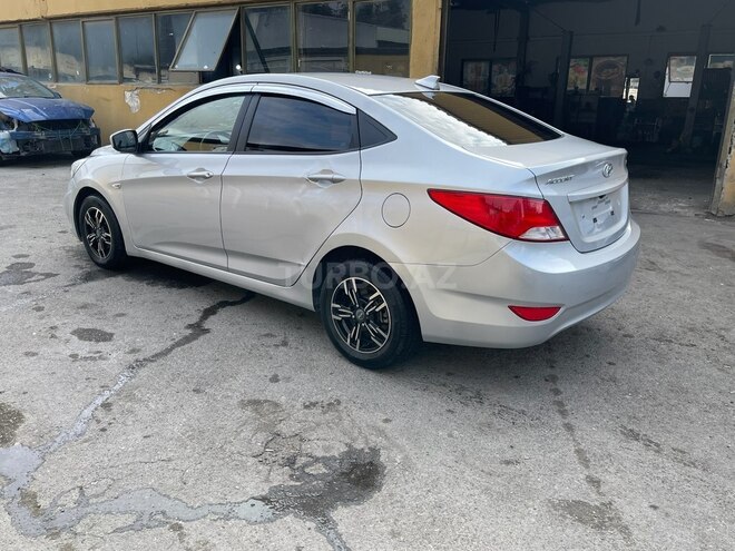Hyundai Accent 2014, 241,275 km - 1.6 l - Bakı