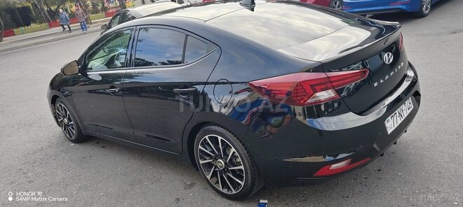 Hyundai Elantra 2019, 140,000 km - 2.0 l - Bakı