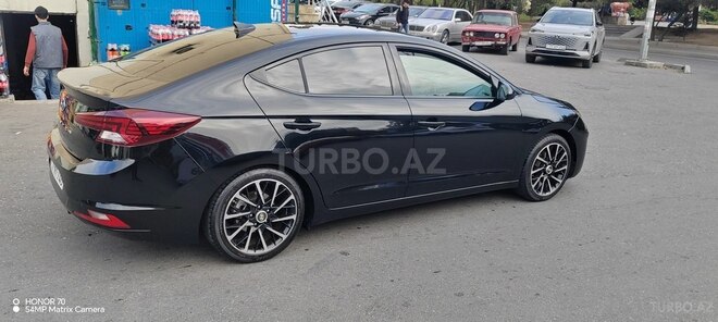 Hyundai Elantra 2019, 140,000 km - 2.0 l - Bakı