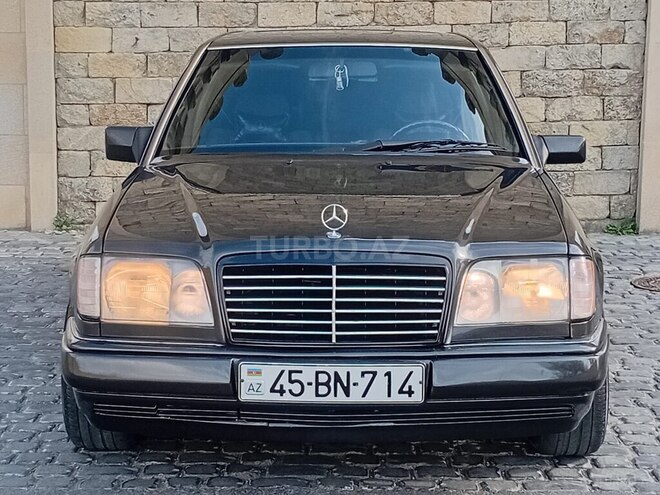 Mercedes E 220 1994, 365,236 km - 2.2 l - Bakı