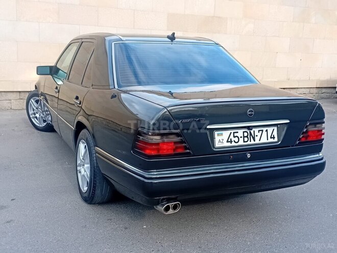 Mercedes E 220 1994, 365,236 km - 2.2 l - Bakı