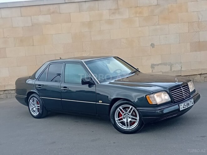 Mercedes E 220 1994, 365,236 km - 2.2 l - Bakı