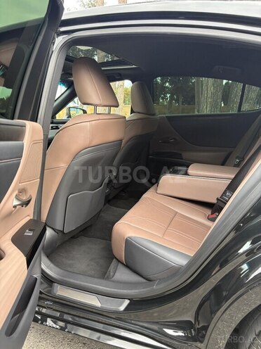 Lexus ES 250 2022, 36,480 km - 2.5 л - Bakı