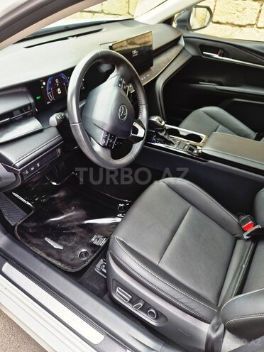 Toyota Camry 2024, 3,800 km - 2.0 l - Bakı