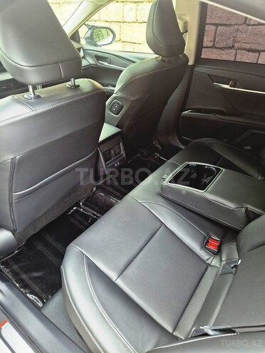 Toyota Camry 2024, 3,800 km - 2.0 l - Bakı