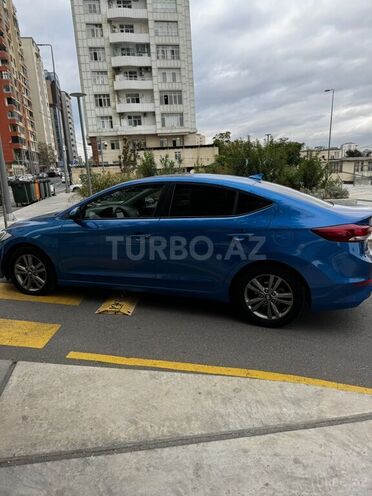 Hyundai Elantra 2017, 260,714 km - 2.0 л - Bakı