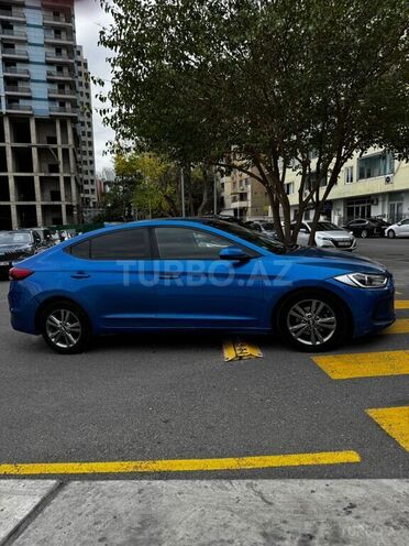 Hyundai Elantra 2017, 260,714 km - 2.0 л - Bakı