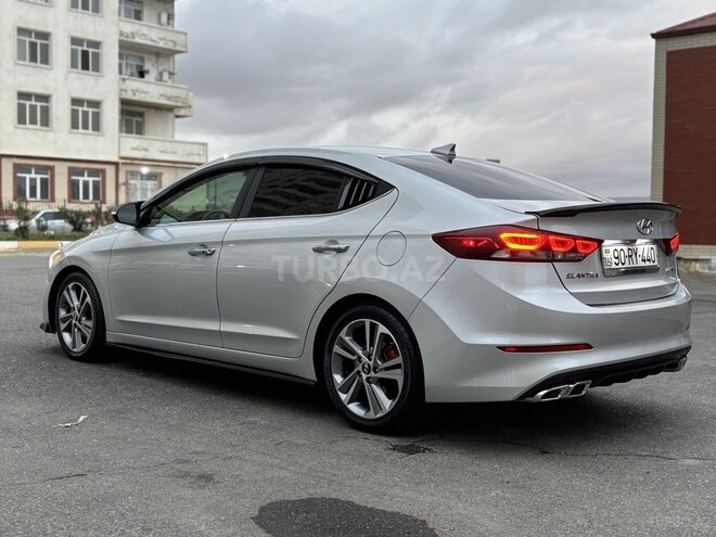 Hyundai Elantra 2016, 195,000 km - 2.0 л - Bakı