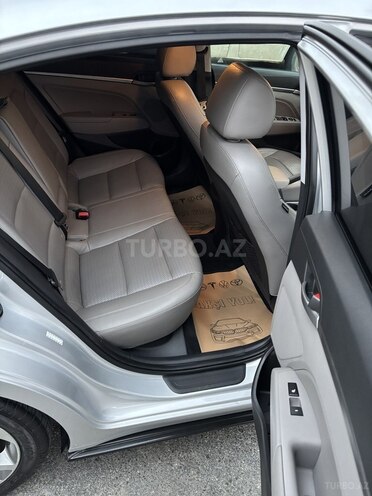 Hyundai Elantra 2016, 195,000 km - 2.0 л - Bakı