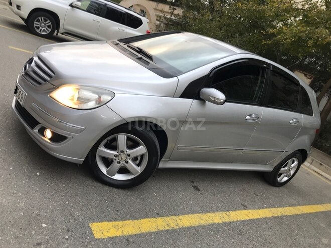 Mercedes B 170 2008, 235,000 km - 1.7 l - Sumqayıt