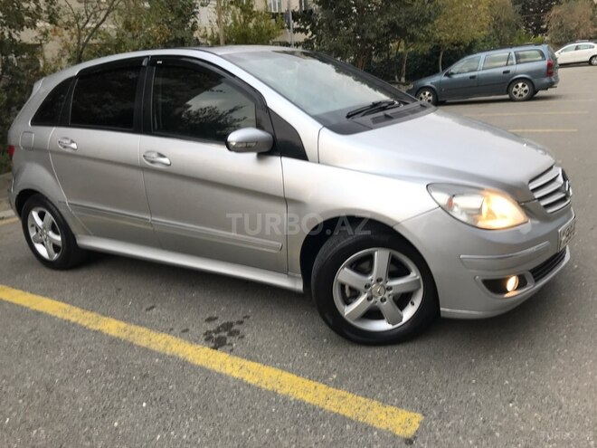 Mercedes B 170 2008, 235,000 km - 1.7 l - Sumqayıt