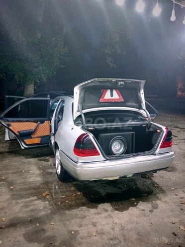 Mercedes C 220 1996, 400,000 km - 2.2 л - Mingəçevir