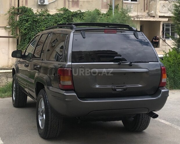 Jeep Grand Cherokee-2