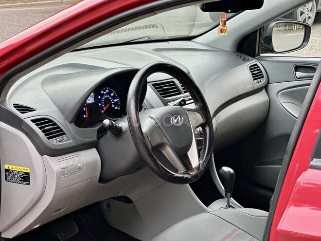 Hyundai Accent 2016, 142,000 km - 1.6 l - Bakı