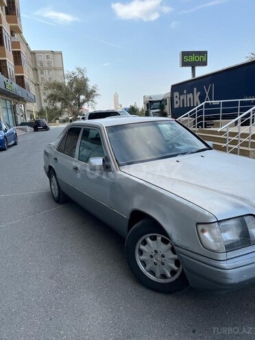Mercedes E 200 1995, 358,088 km - 2.0 l - Bakı
