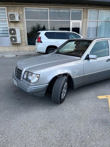 Mercedes E 200 1995, 358,088 km - 2.0 l - Bakı