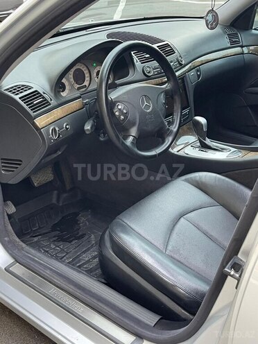 Mercedes E 240 2002, 275,000 km - 2.6 l - Sumqayıt