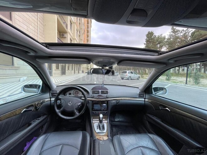 Mercedes E 240 2002, 275,000 km - 2.6 l - Sumqayıt