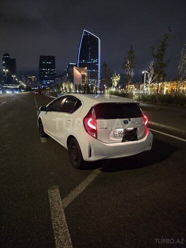 Toyota Aqua 2020, 90,497 km - 1.5 l - Bakı