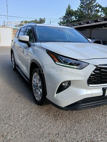 Toyota Highlander 2022, 136,000 km - 2.5 l - Bakı