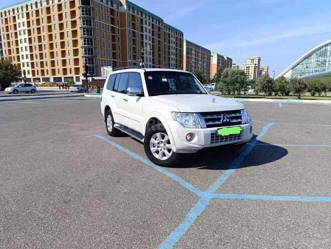 Mitsubishi Pajero 2014, 145,000 km - 3.8 л - Bakı