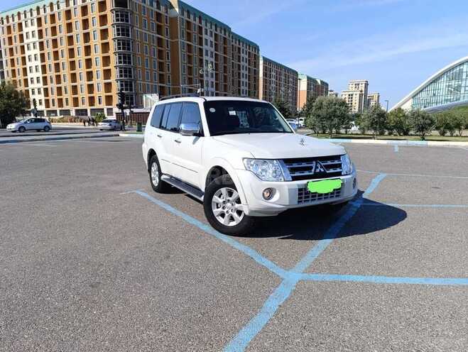 Mitsubishi Pajero 2014, 145,000 km - 3.8 л - Bakı
