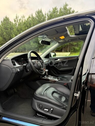 Audi A4 2015, 121,300 km - 1.8 л - Bakı