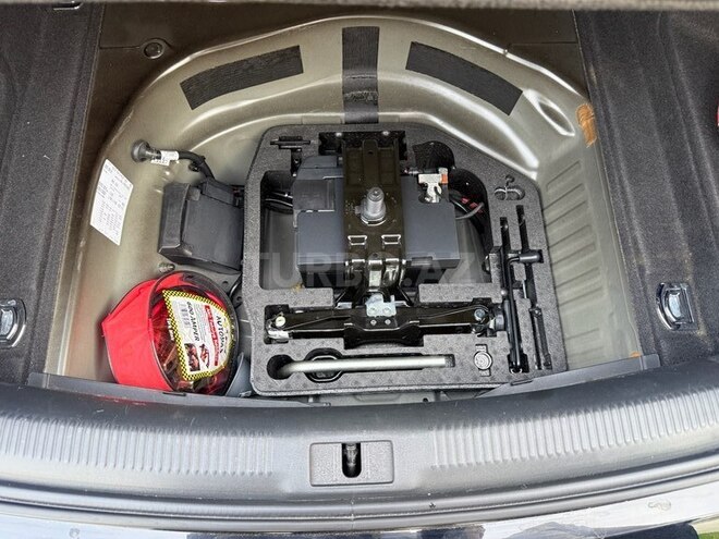 Audi A4 2015, 121,300 km - 1.8 л - Bakı