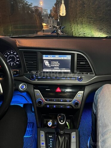 Hyundai Elantra 2017, 168,981 km - 2.0 л - Bakı