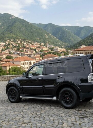 Mitsubishi Pajero 2007, 231,000 km - 3.0 л - Bakı