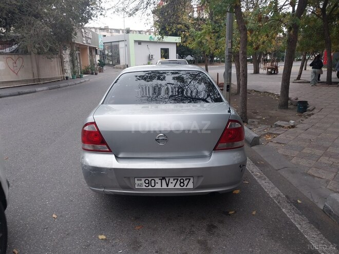 Nissan Sunny 2011, 390,000 km - 1.6 l - Bakı