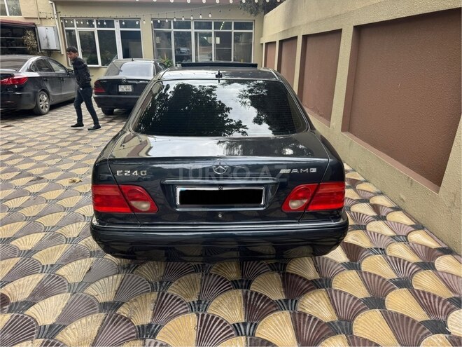 Mercedes E 240 1998, 333,000 km - 2.4 l - Bakı