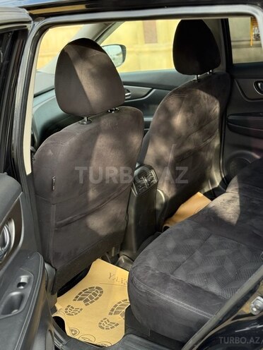 Nissan X-Trail 2015, 190,000 km - 2.5 l - Gəncə