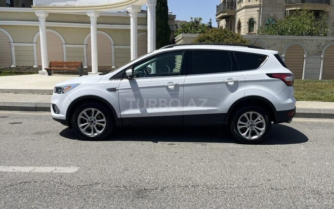 Ford Escape 2017, 215,000 km - 1.5 l - Bakı