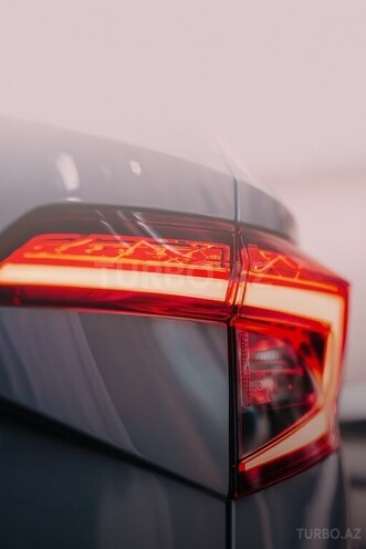 Skoda Karoq 2020, 25,900 km - 1.4 l - Bakı