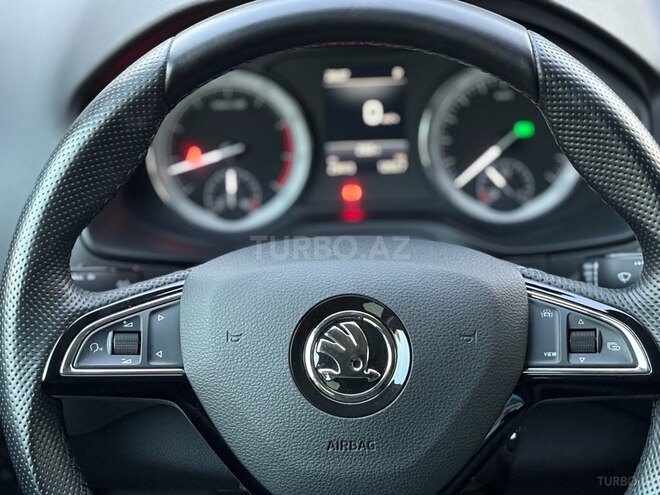 Skoda Karoq 2020, 25,900 km - 1.4 l - Bakı