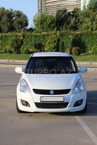 Suzuki Swift-6