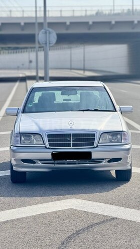Mercedes C 220 2000, 389,000 km - 2.2 l - Bakı