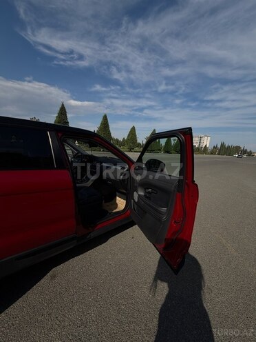 Land Rover RR Evoque-7
