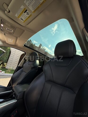Land Rover RR Evoque-5