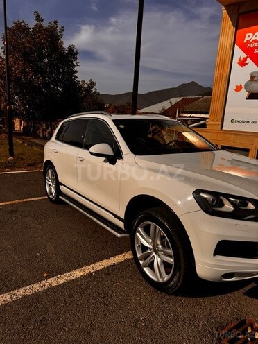 Volkswagen Touareg-4