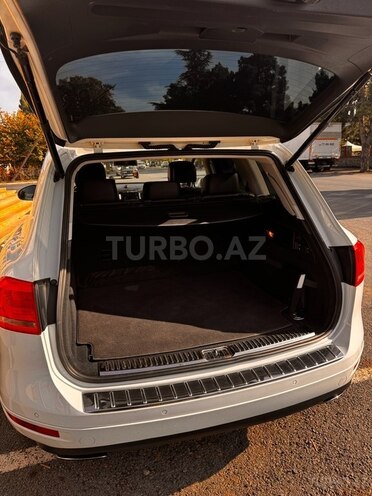 Volkswagen Touareg-10