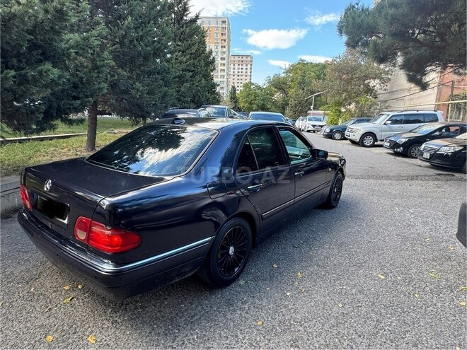Mercedes E 230 1997, 256,666 km - 2.3 l - Bakı