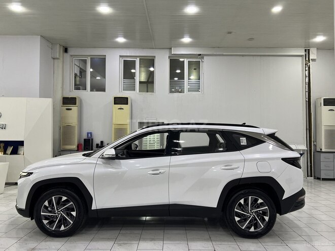 Hyundai Tucson L-8